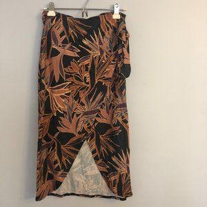 n:Philanthropy Bellan Wrap Skirt in Island Floral